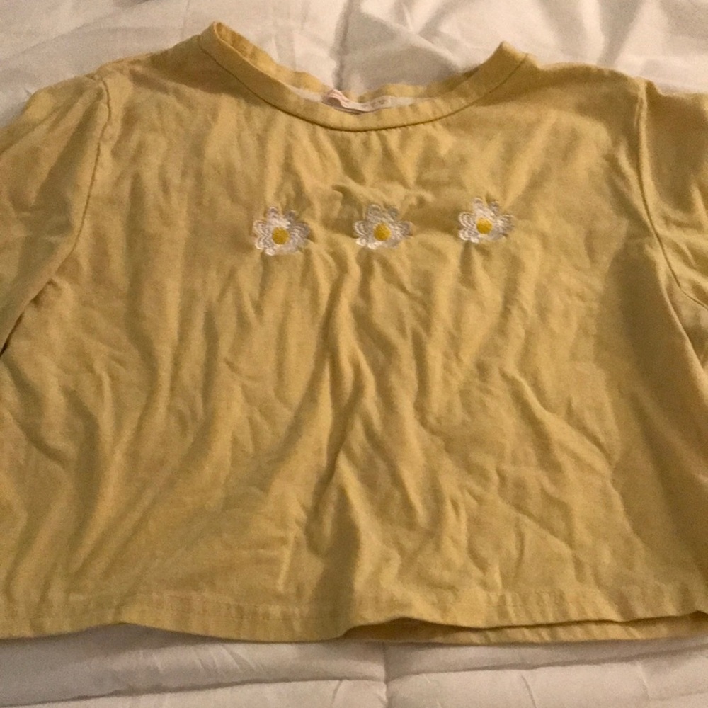 Yellow tshirt
